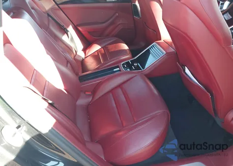 2017 Porsche Panamera 4S z USA, uszkodzony, nr VIN WP0AB2A79HL122016